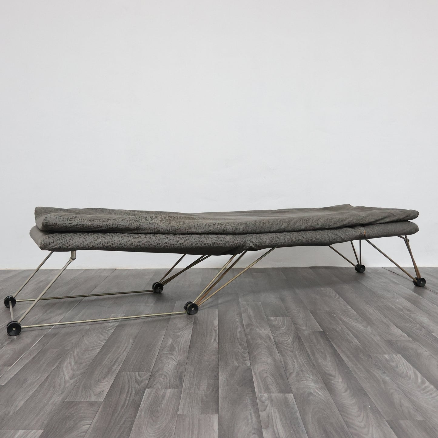 Lounge Chair Poltrona Geometric Design Postmodern Modernariato 1980’s