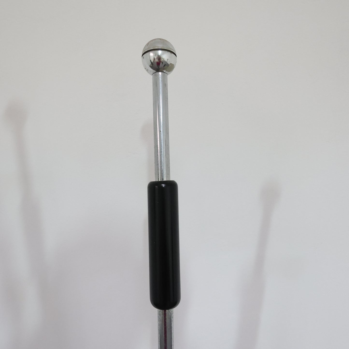 Appendiabiti fratelli Mannelli travertino acciaio design Modernariato 1970’s