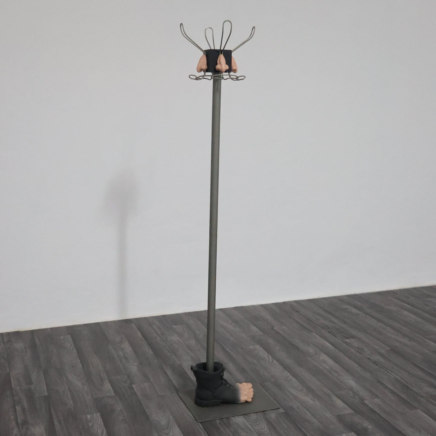 Appendiabiti Scultoreo Antartidee Renè Magritte Anni 80