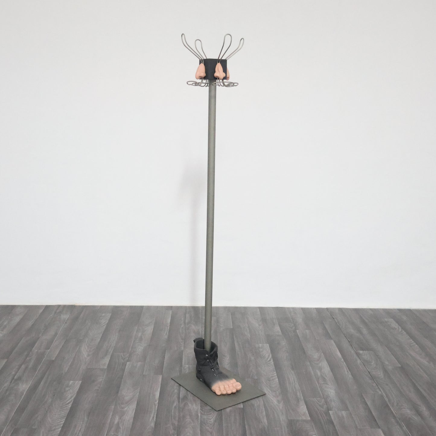 Appendiabiti Scultoreo Antartidee Renè Magritte Anni 80