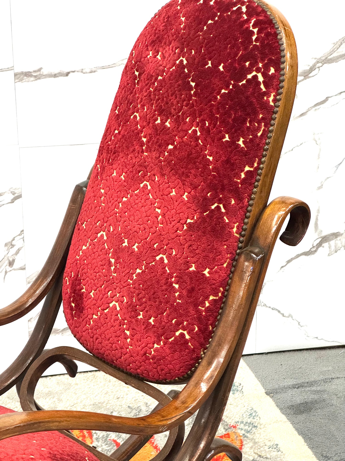 Poltrona A Dondolo Thonet Vintage Mid-Century Design