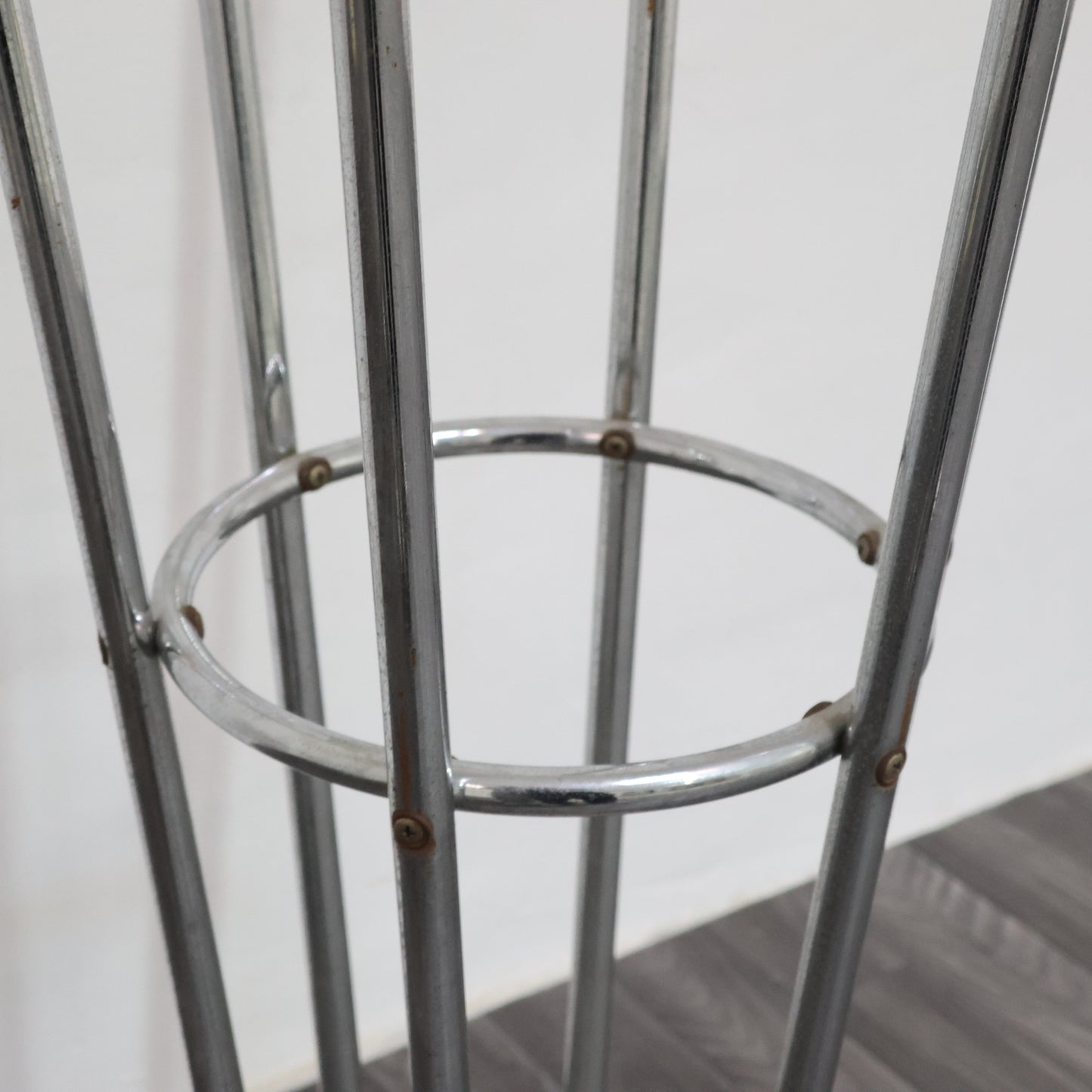 Appendiabiti fratelli Mannelli travertino acciaio design Modernariato 1970’s