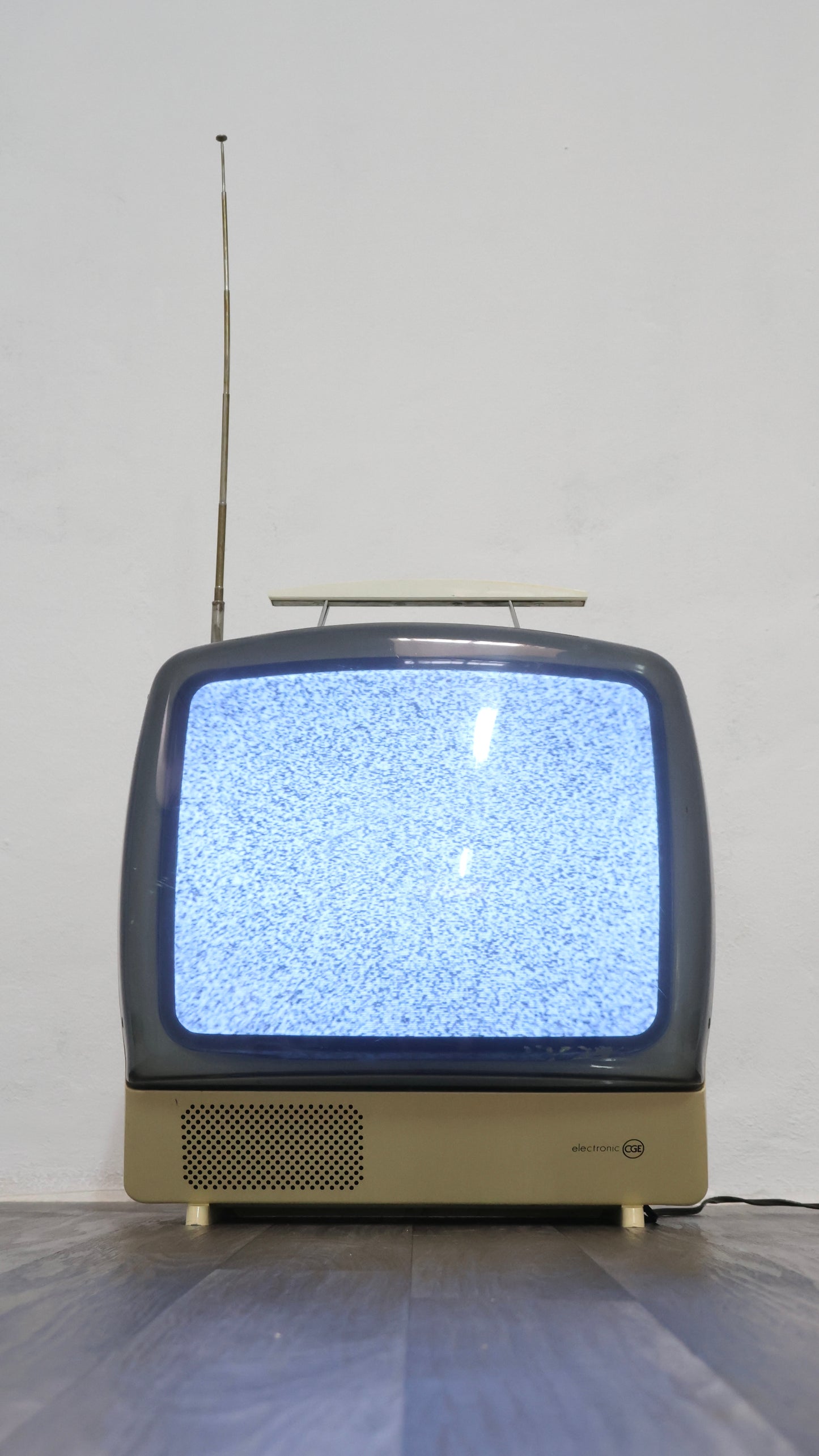 Televisore CGE Space Age Design Anni ‘70 Modernariato