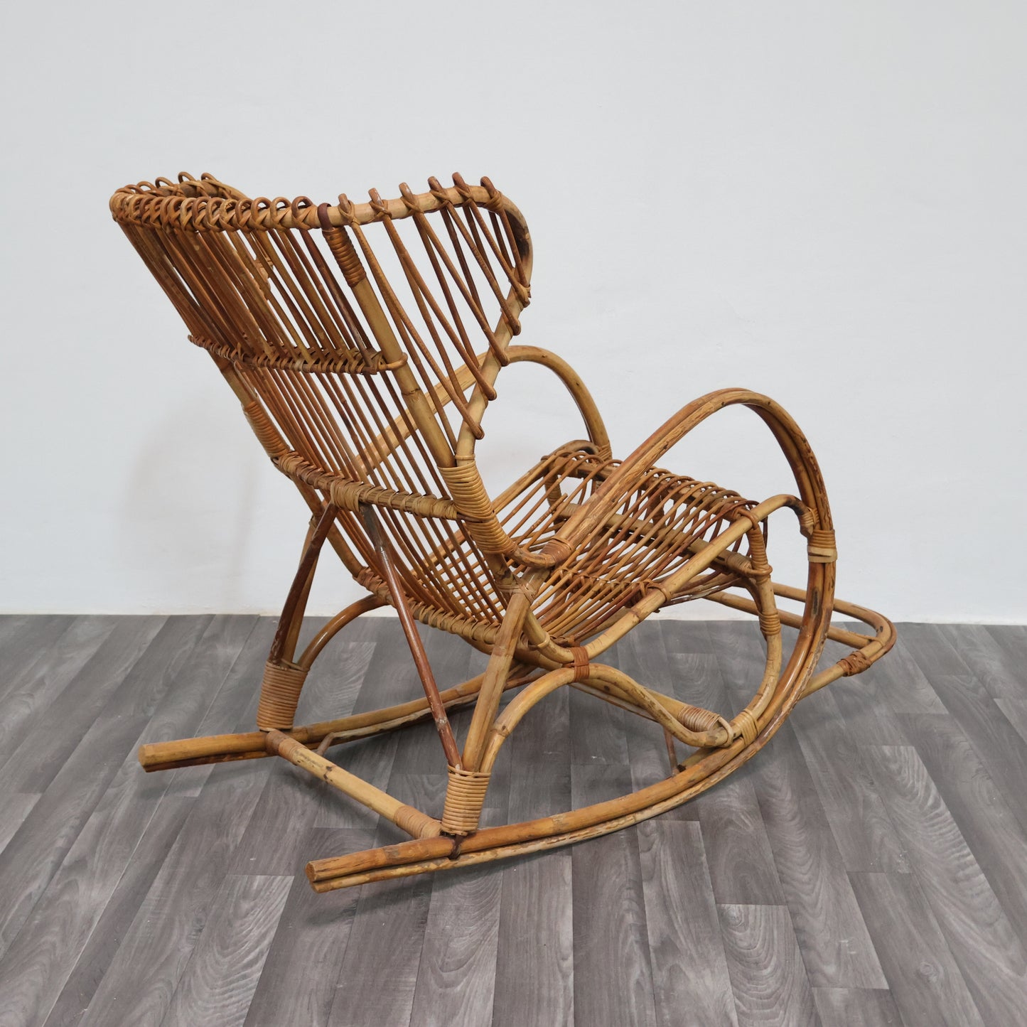 Poltrona a Dondolo Rocking Chair Francese Vintage Design Modernariato 1960’s