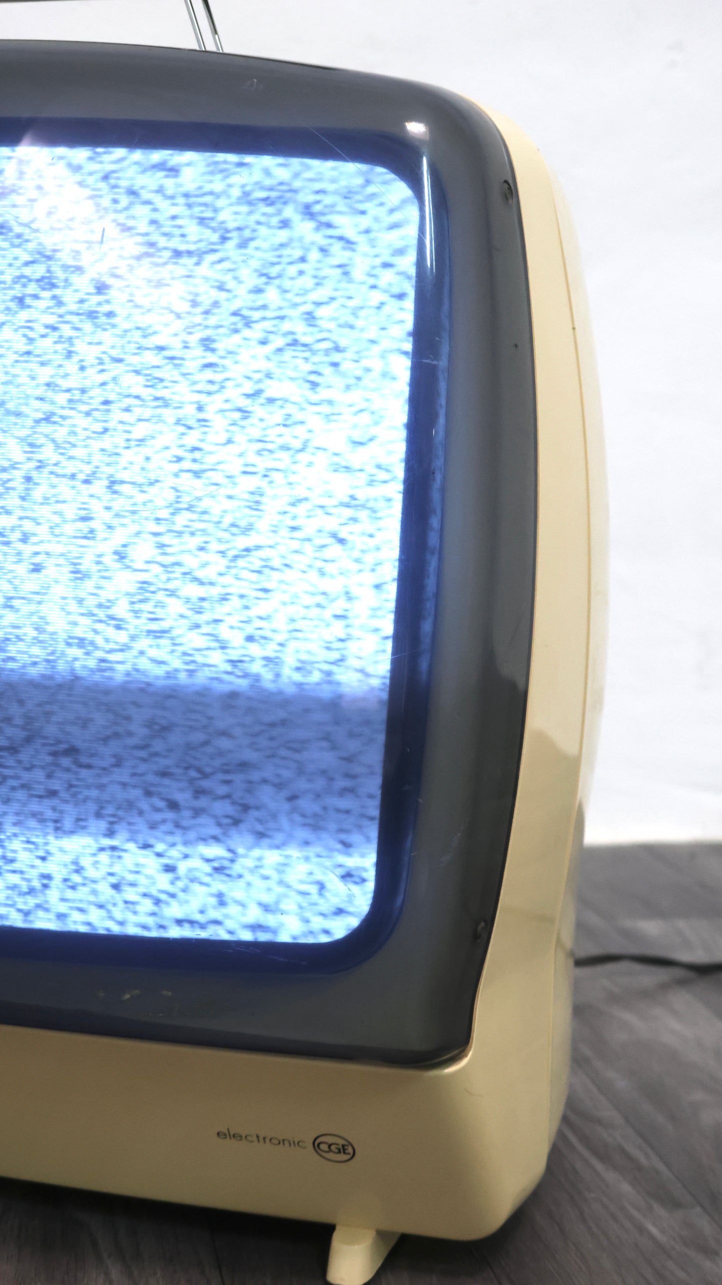 Televisore CGE Space Age Design Anni ‘70 Modernariato