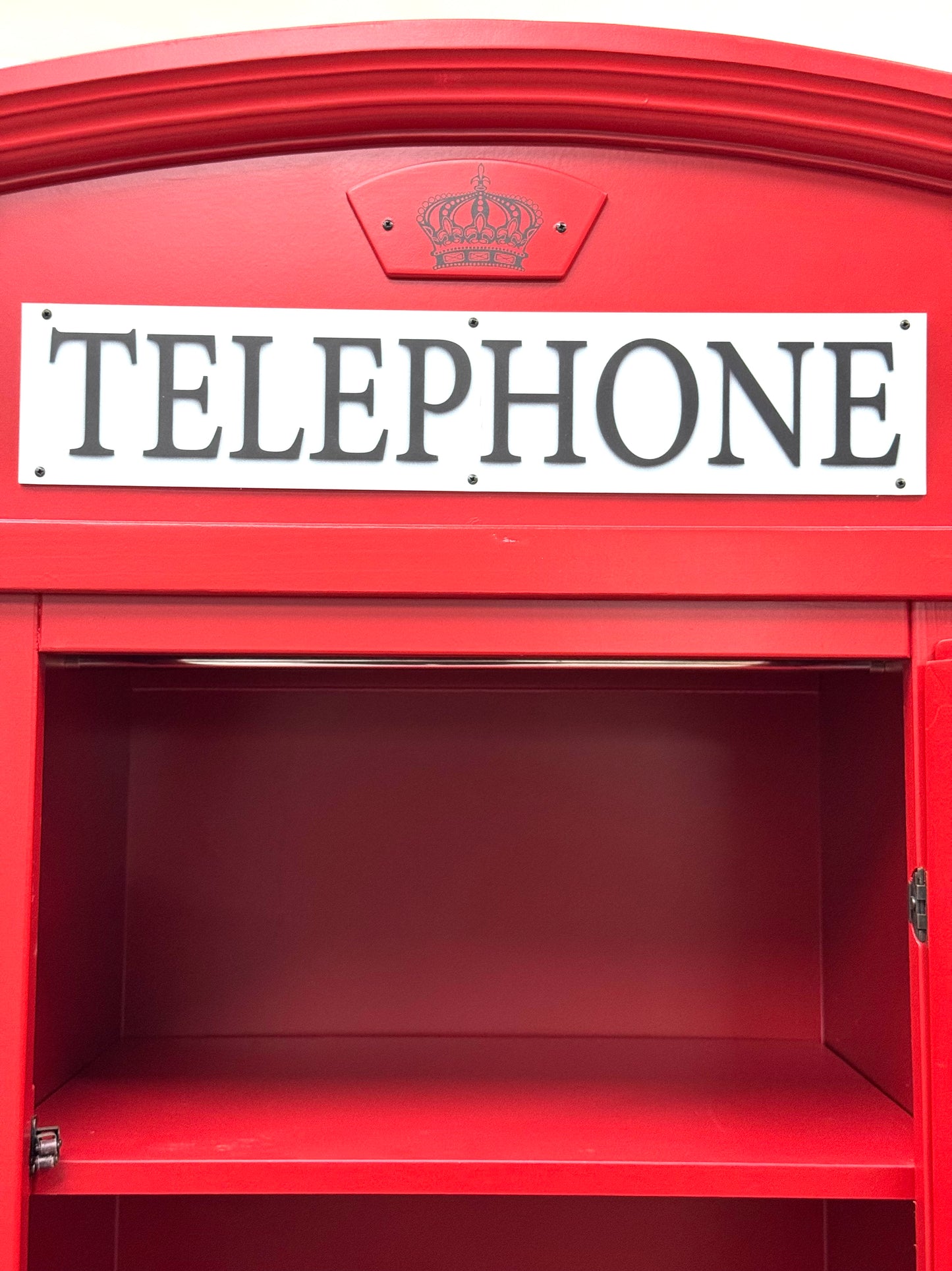 Cabina Armadio con Specchio a Forma di Cabina Telefonica Londinese