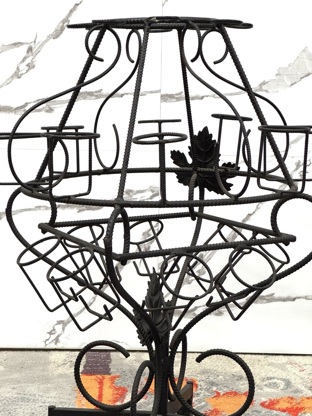 PORTABOTTIGLIE SCULTOREO NELLO STILE DI MARCEL DUCHAMP IN FERRO BATTUTO