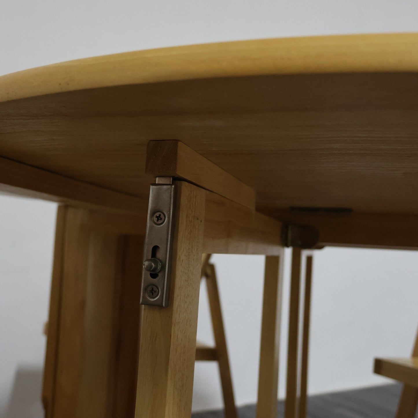 Set Tavolo E Sedie Richiudibile Design Scandinavo Anni 80 Modernariato