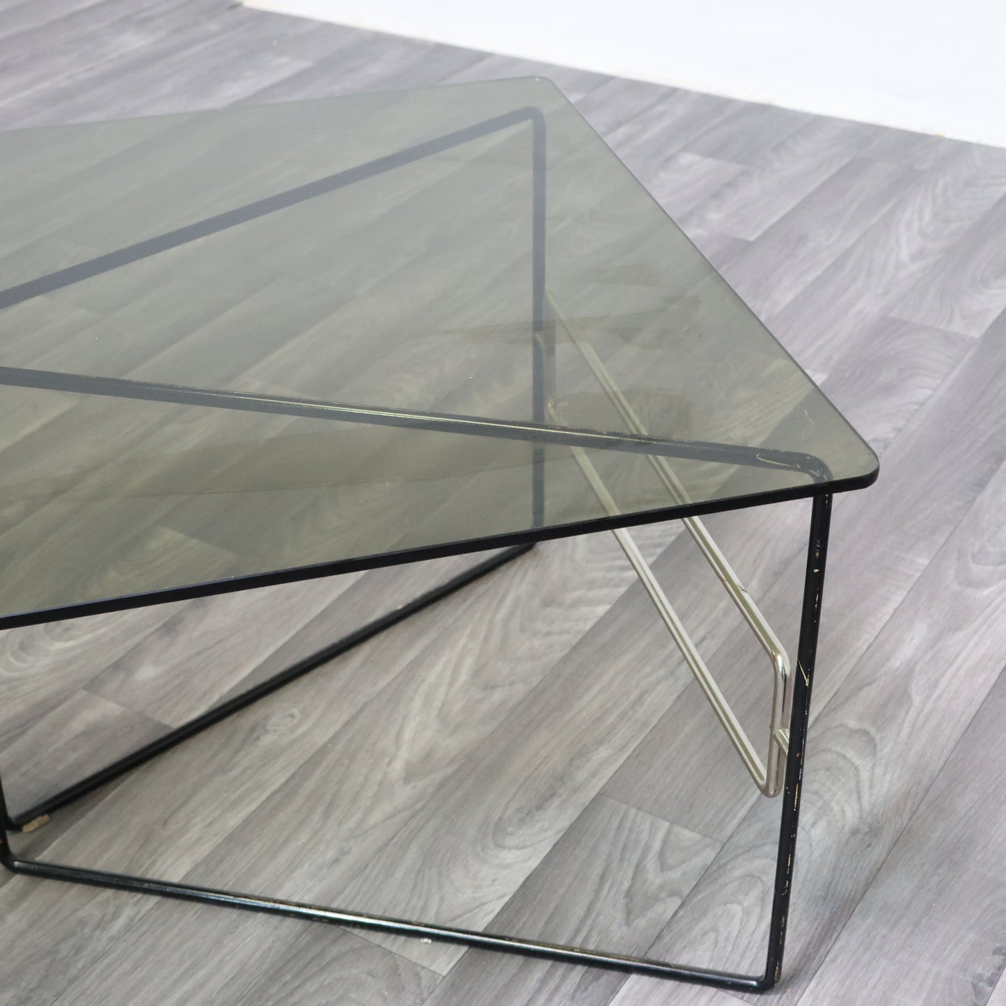 Tavolino Basso Da Caffè Design Geometrico Anni ‘70 Modernariato Vintage.