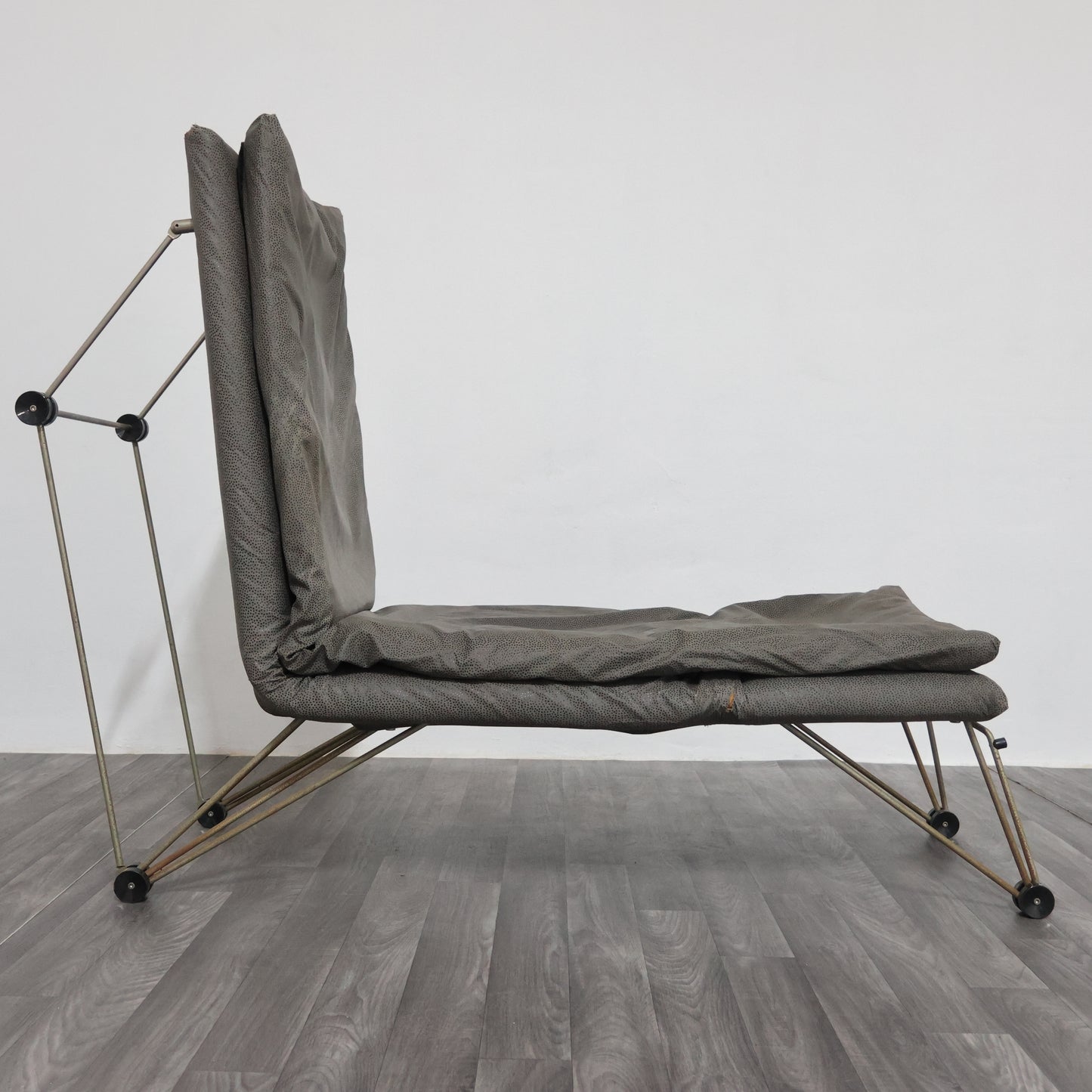 Lounge Chair Poltrona Geometric Design Postmodern Modernariato 1980’s