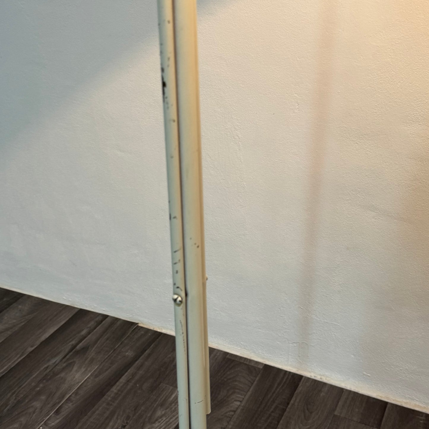 Harvey Guzzini Lampada da terra Space Age con base in marmo Design anni '70