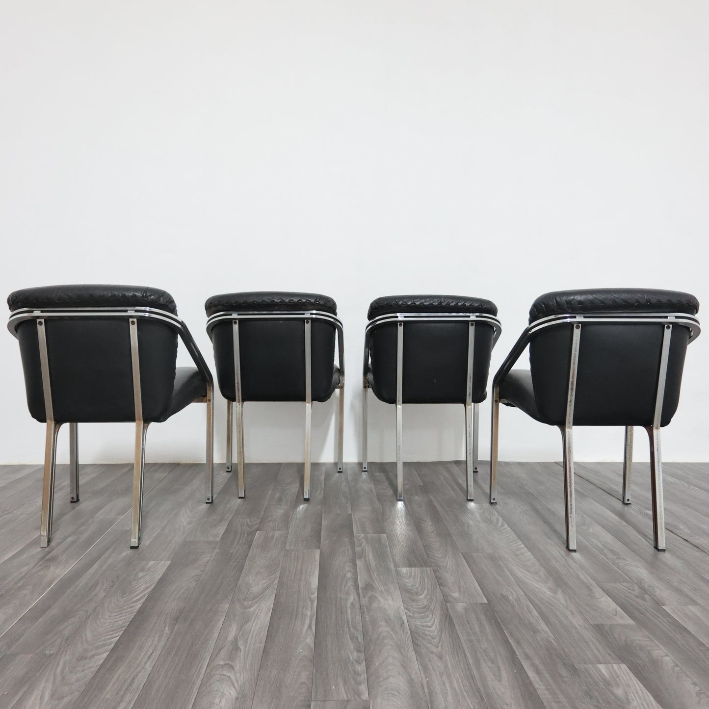 Mobil Girgi Set Da Pranzo 4 Poltroncine In Acciaio E Pelle Design Anni ‘70