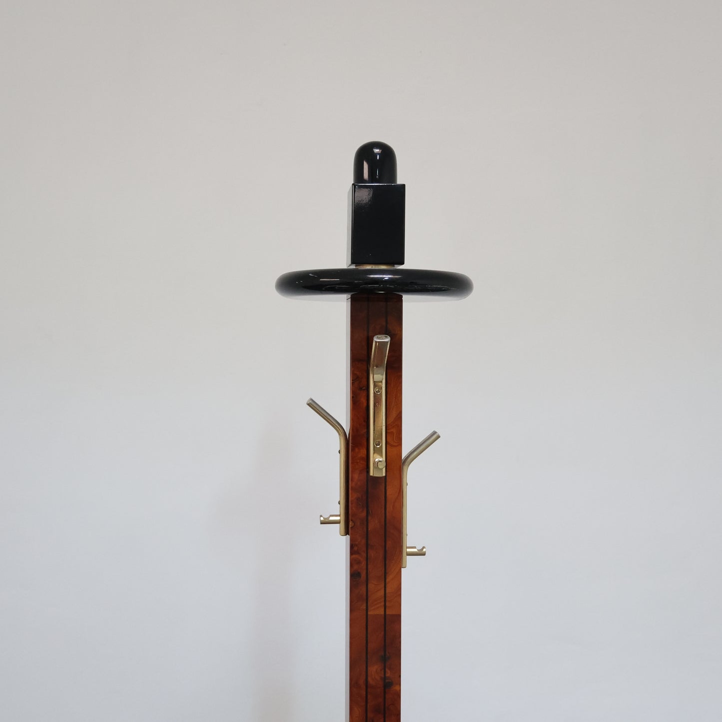 APPENDIABITI ATTRIBUITO A WILLY RIZZO, IN RADICA ANNI 70