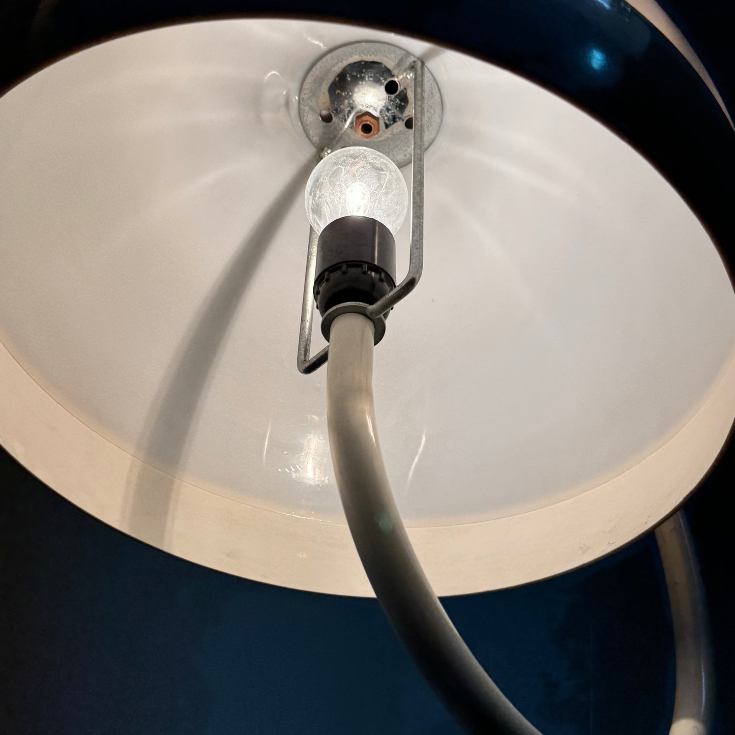 Harvey Guzzini Lampada da terra Space Age con base in marmo Design anni '70