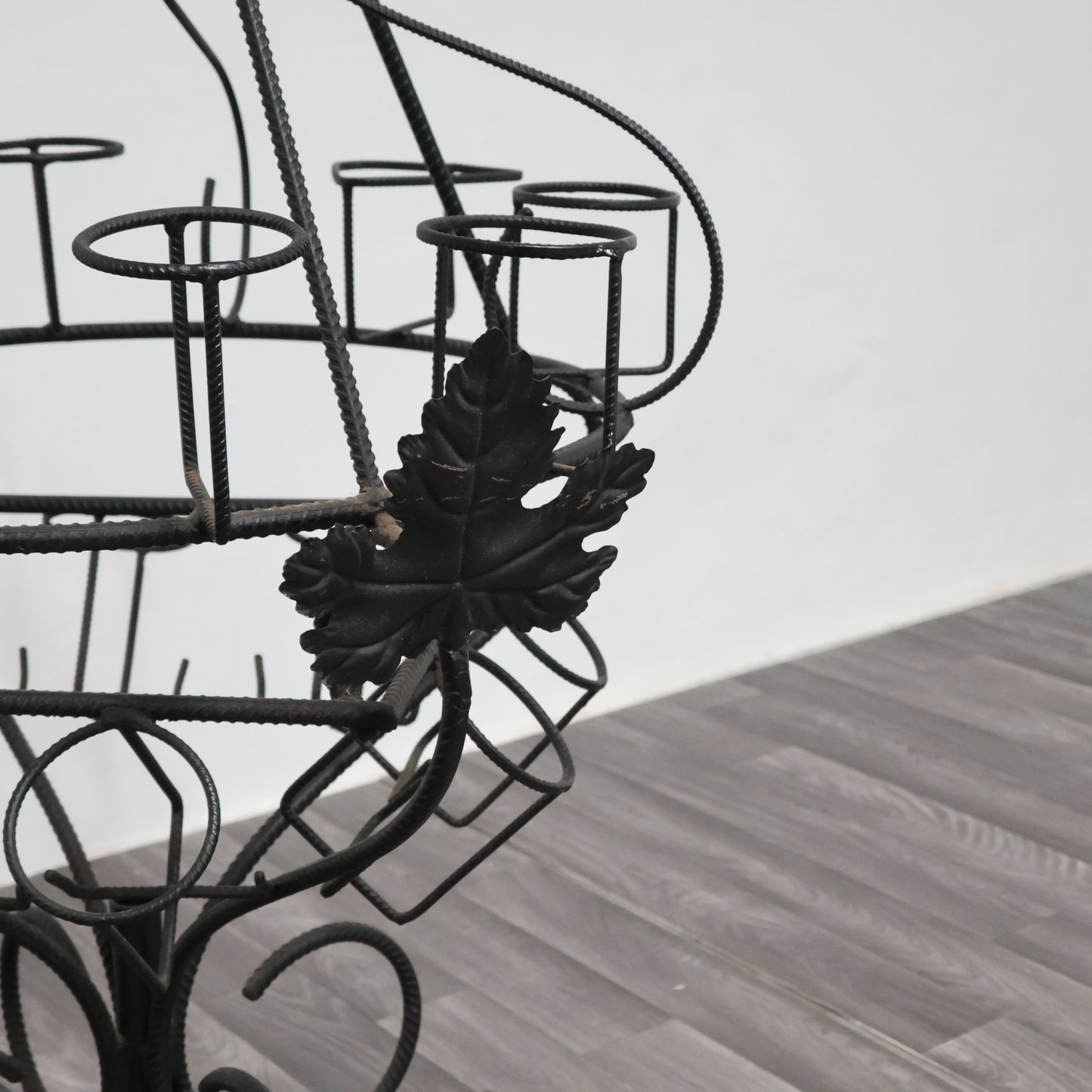 Portabottiglie Scultoreo Marcel Duchamp Style Design Ferro Battuto Anni 60