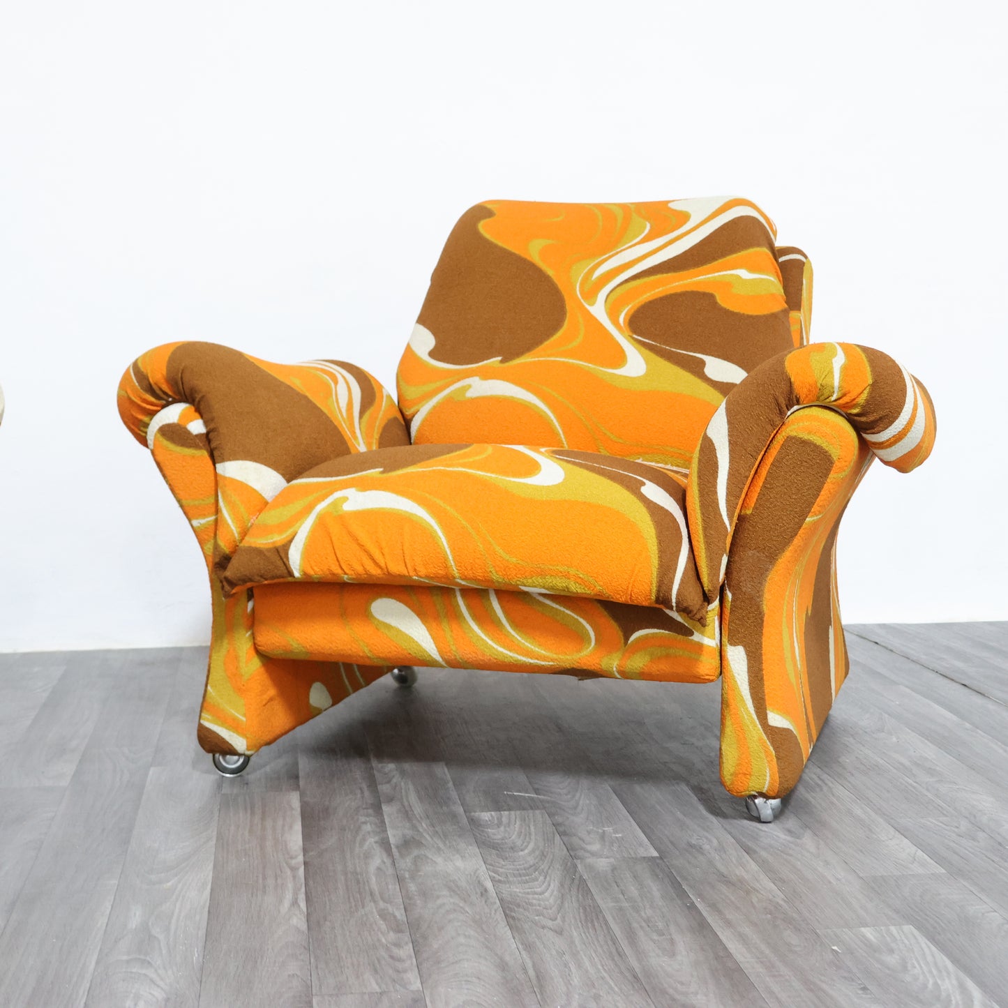 GUARNACCI , PADOVANO E VAGNONI COPPIA DI POLTRONE 1P “IONICA” ANNI 70 DESIGN SPACE AGE