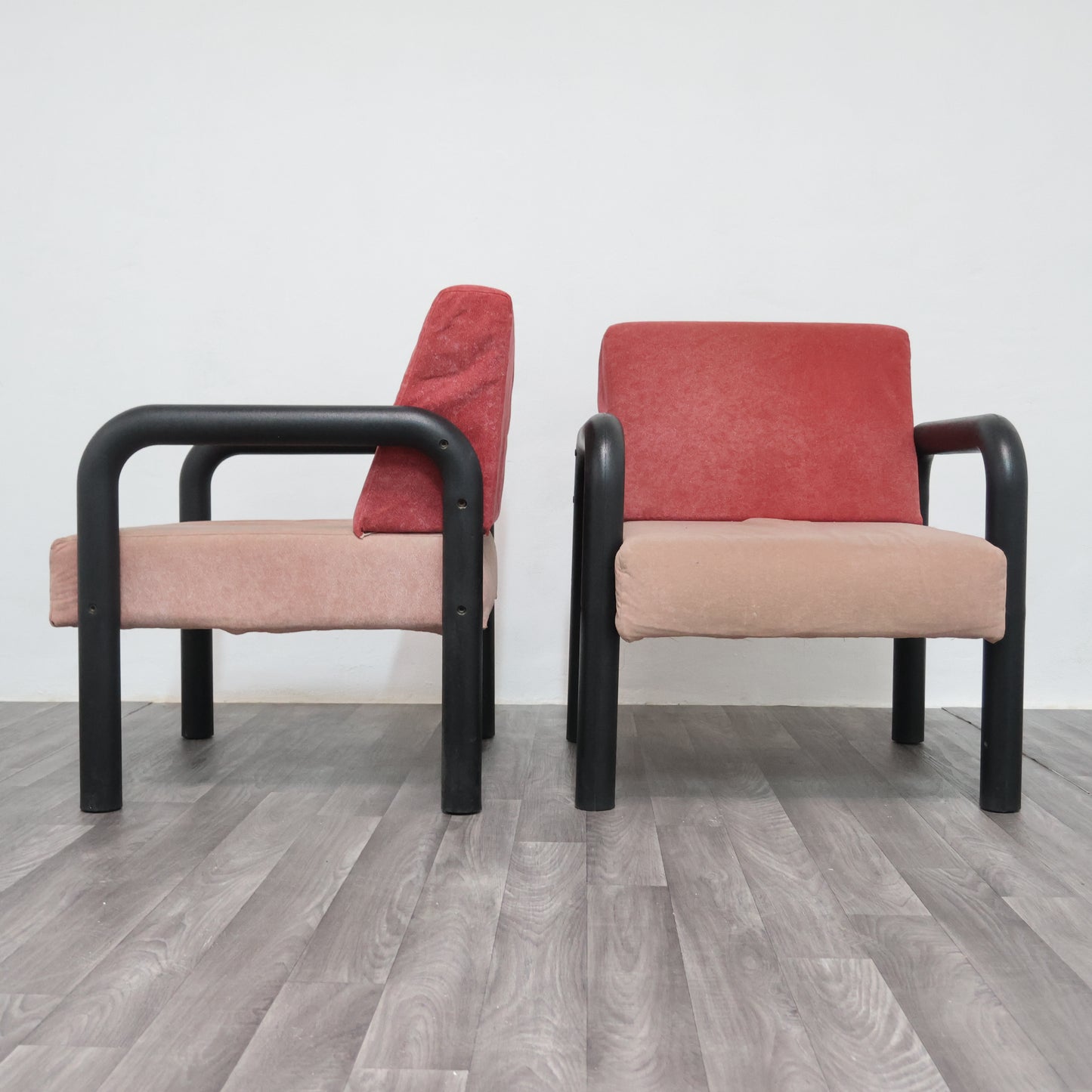 COPPIA DI POLTRONE DESIGN POSTMODERNO NELLO STILE DI MEMPHIS MILANO ANNI 80