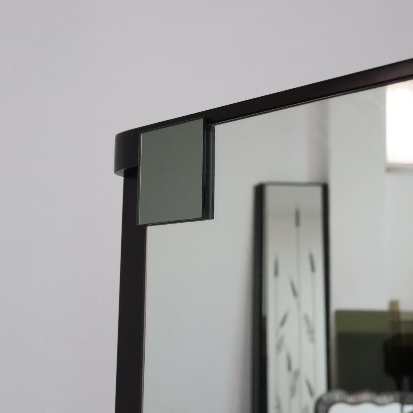 Comò Cassettiera In Ebano Macassar E Specchio Cubic Design Modernariato 1980’s