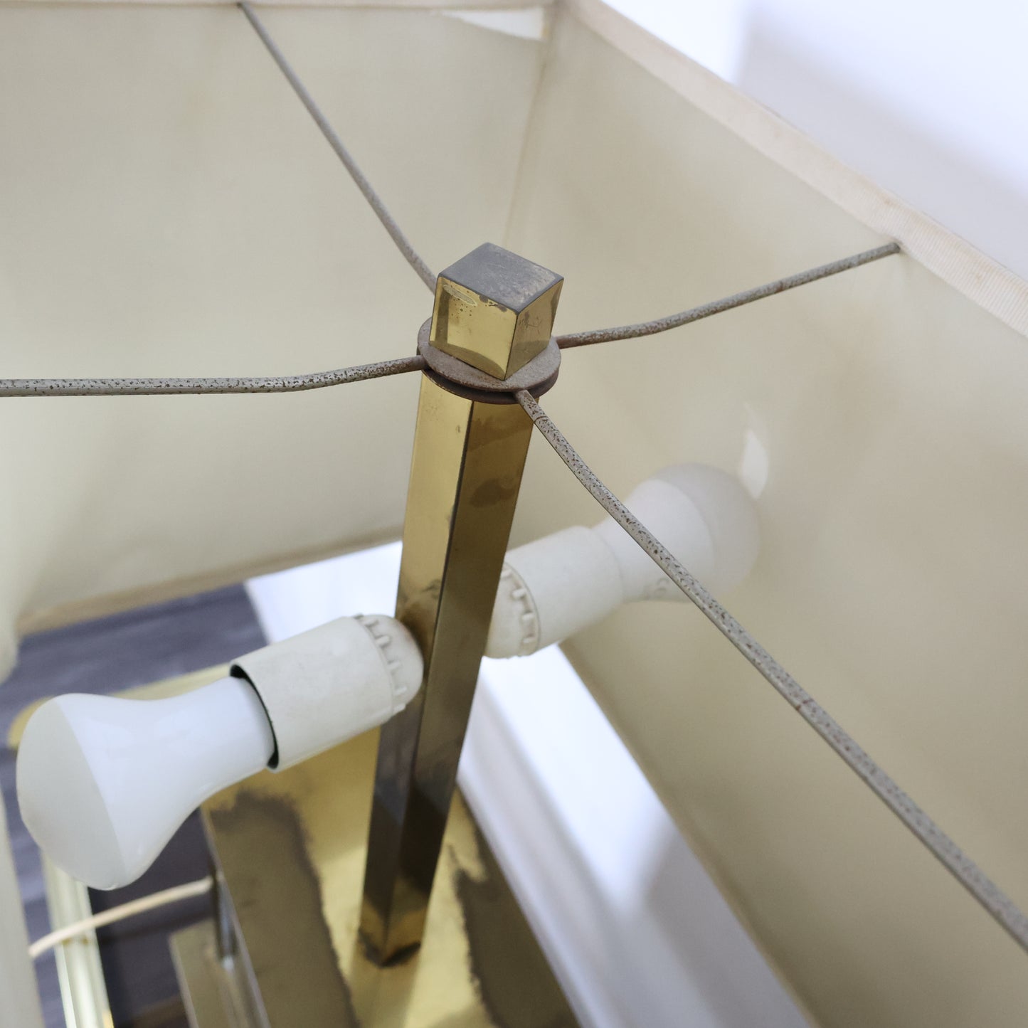 Liwan’s Roma Lampada Da Tavolo Hollywood Regency Ottone Design Italiano Anni ‘70