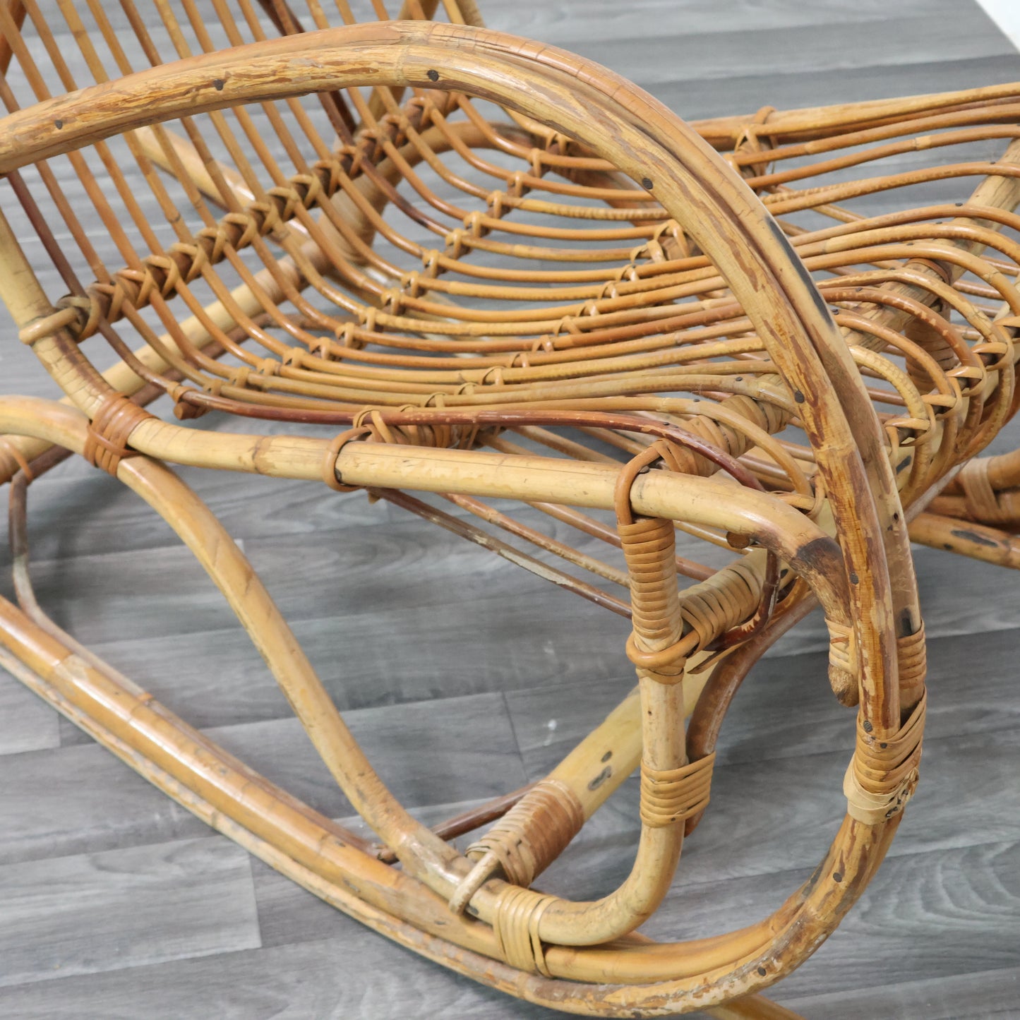 Poltrona a Dondolo Rocking Chair Francese Vintage Design Modernariato 1960’s