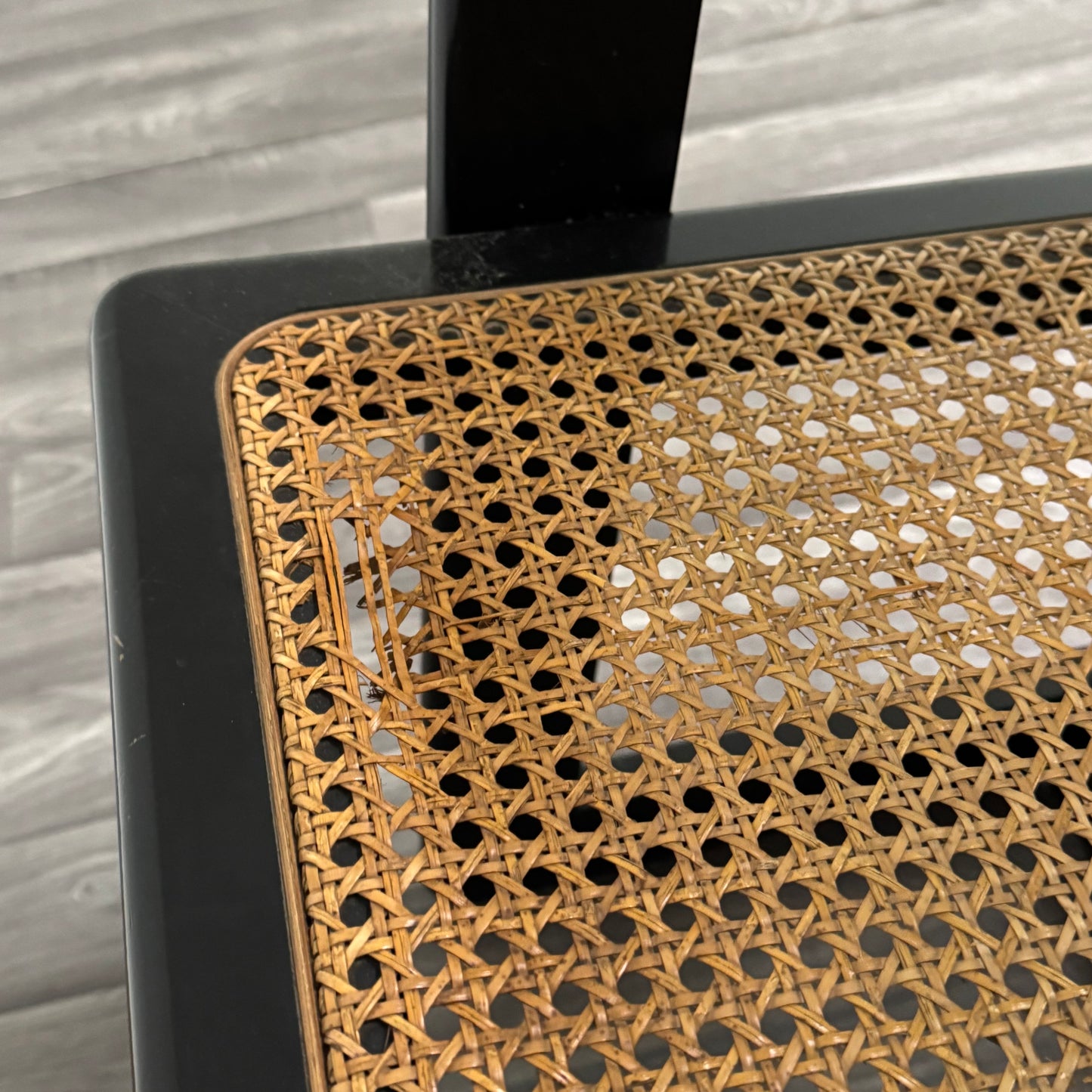 Coppia Di Sedie Design Schienale Alto Legno Laccato Paglia Di Vienna Anni ‘70