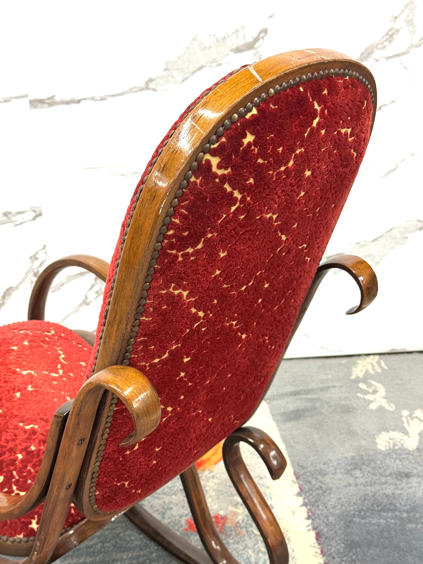 Poltrona A Dondolo Thonet Vintage Mid-Century Design
