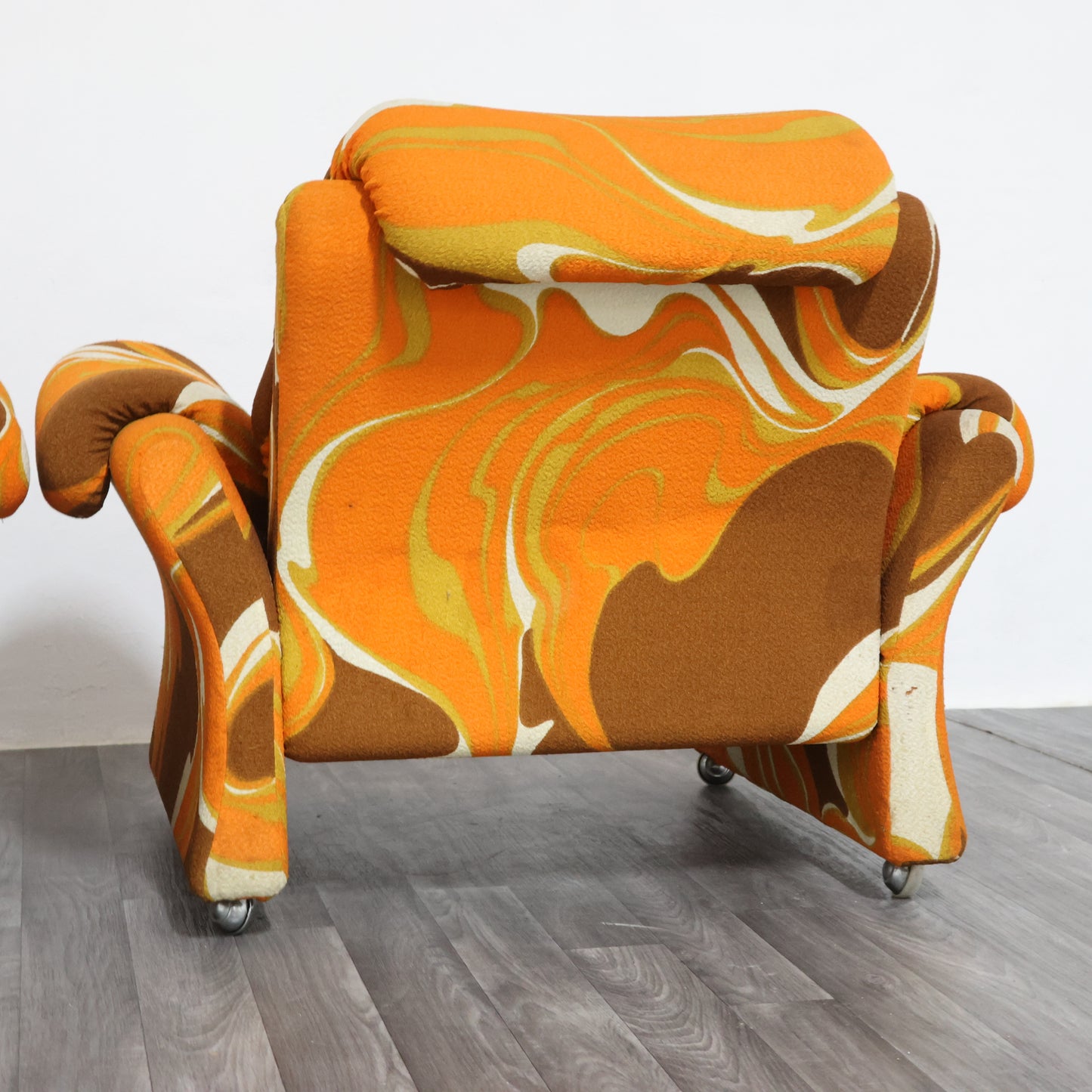 GUARNACCI , PADOVANO E VAGNONI COPPIA DI POLTRONE 1P “IONICA” ANNI 70 DESIGN SPACE AGE