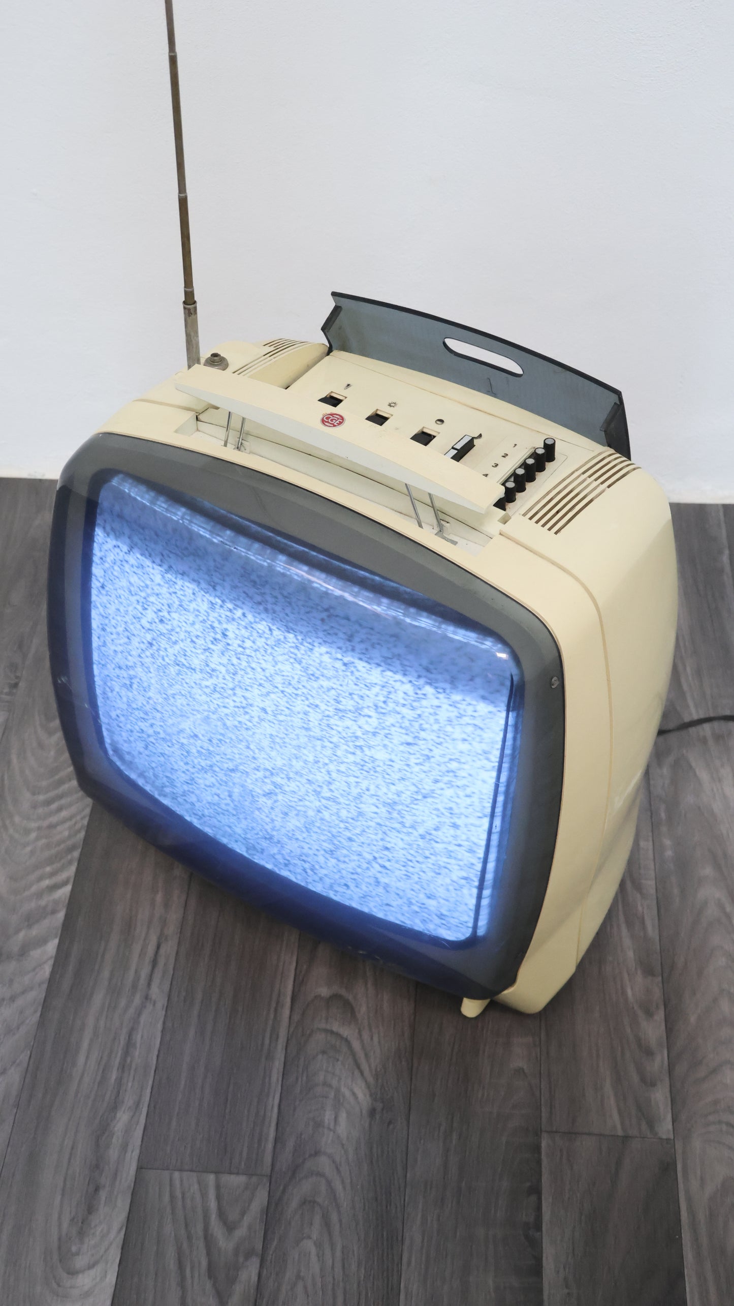 Televisore CGE Space Age Design Anni ‘70 Modernariato