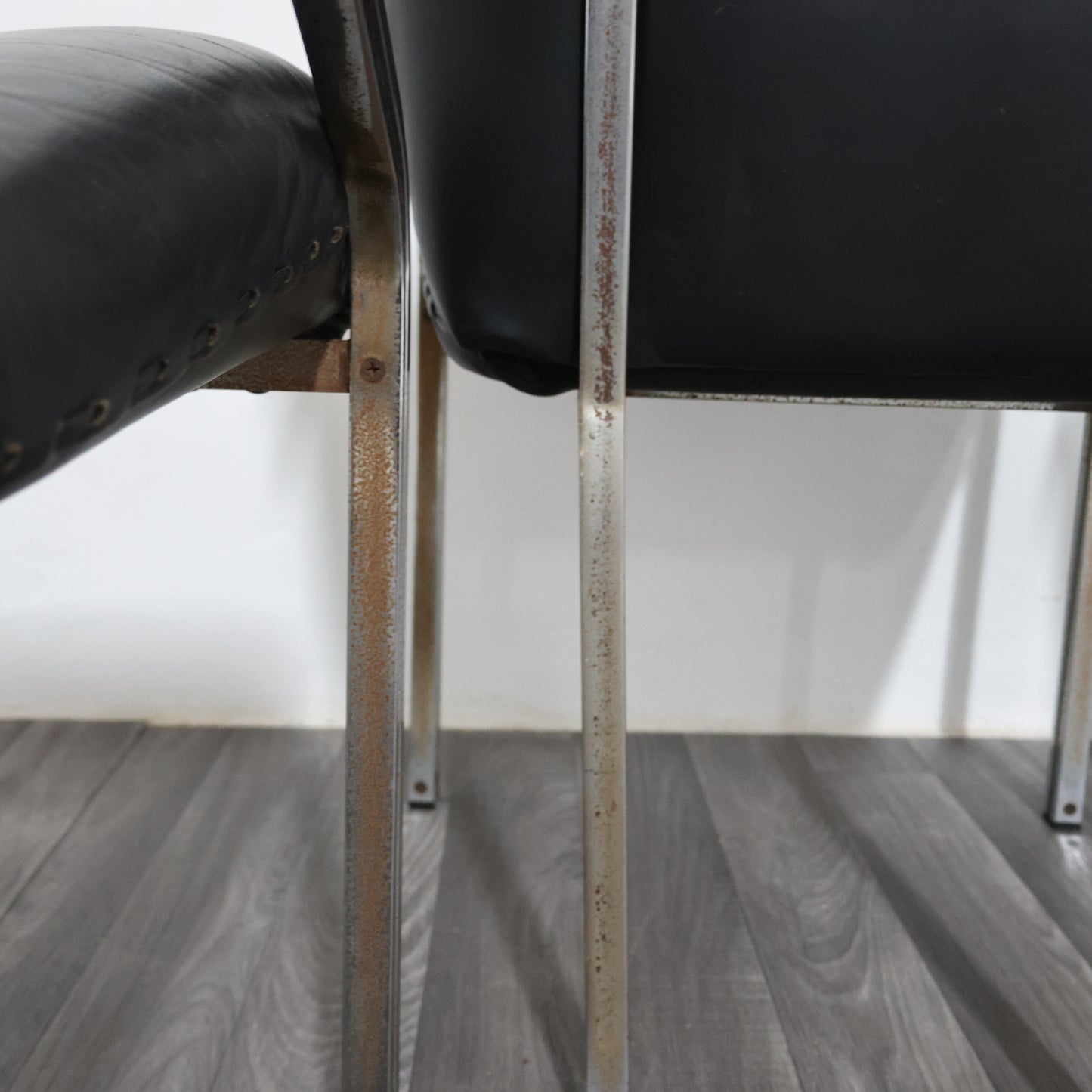 Mobil Girgi Set Da Pranzo 4 Poltroncine In Acciaio E Pelle Design Anni ‘70