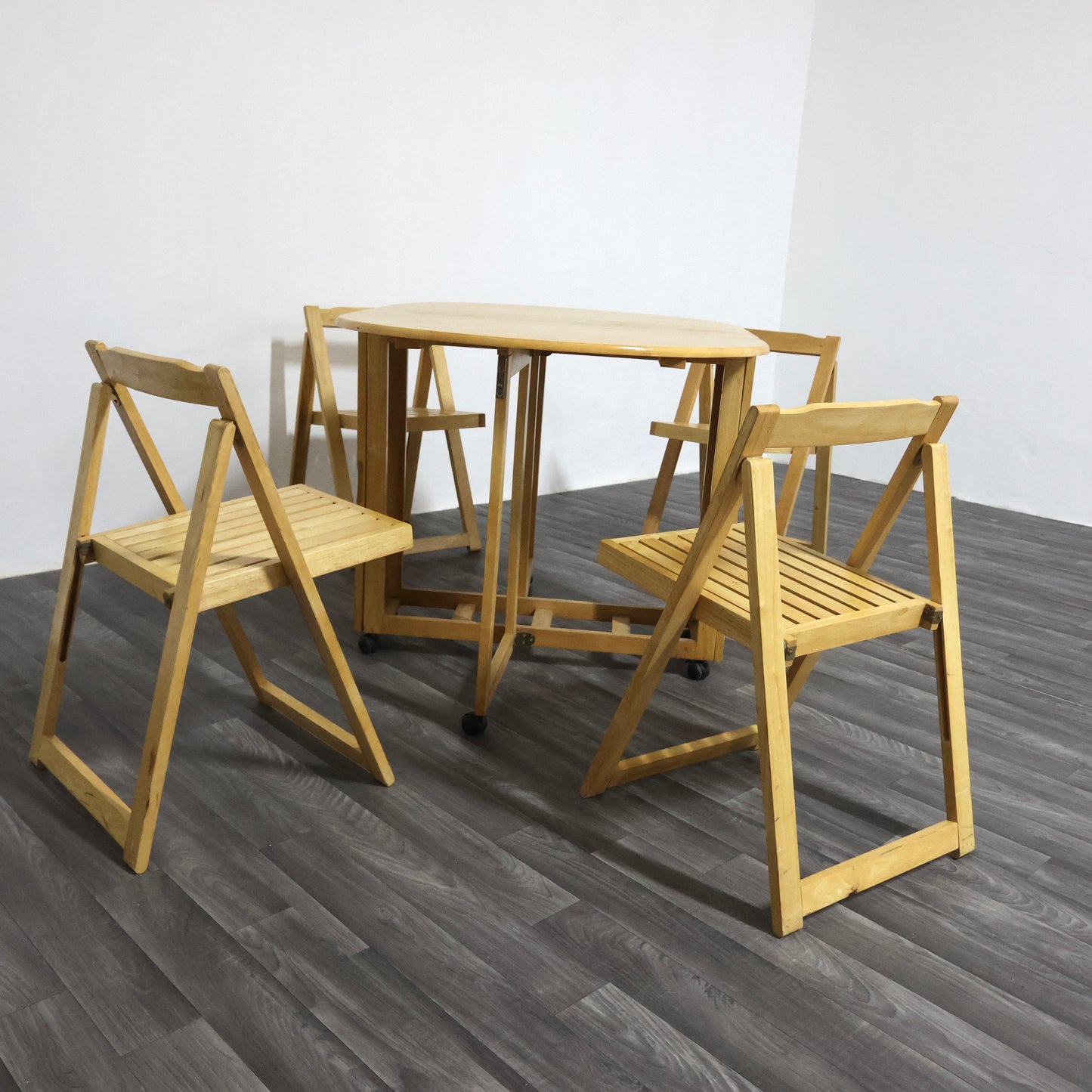 Set Tavolo E Sedie Richiudibile Design Scandinavo Anni 80 Modernariato