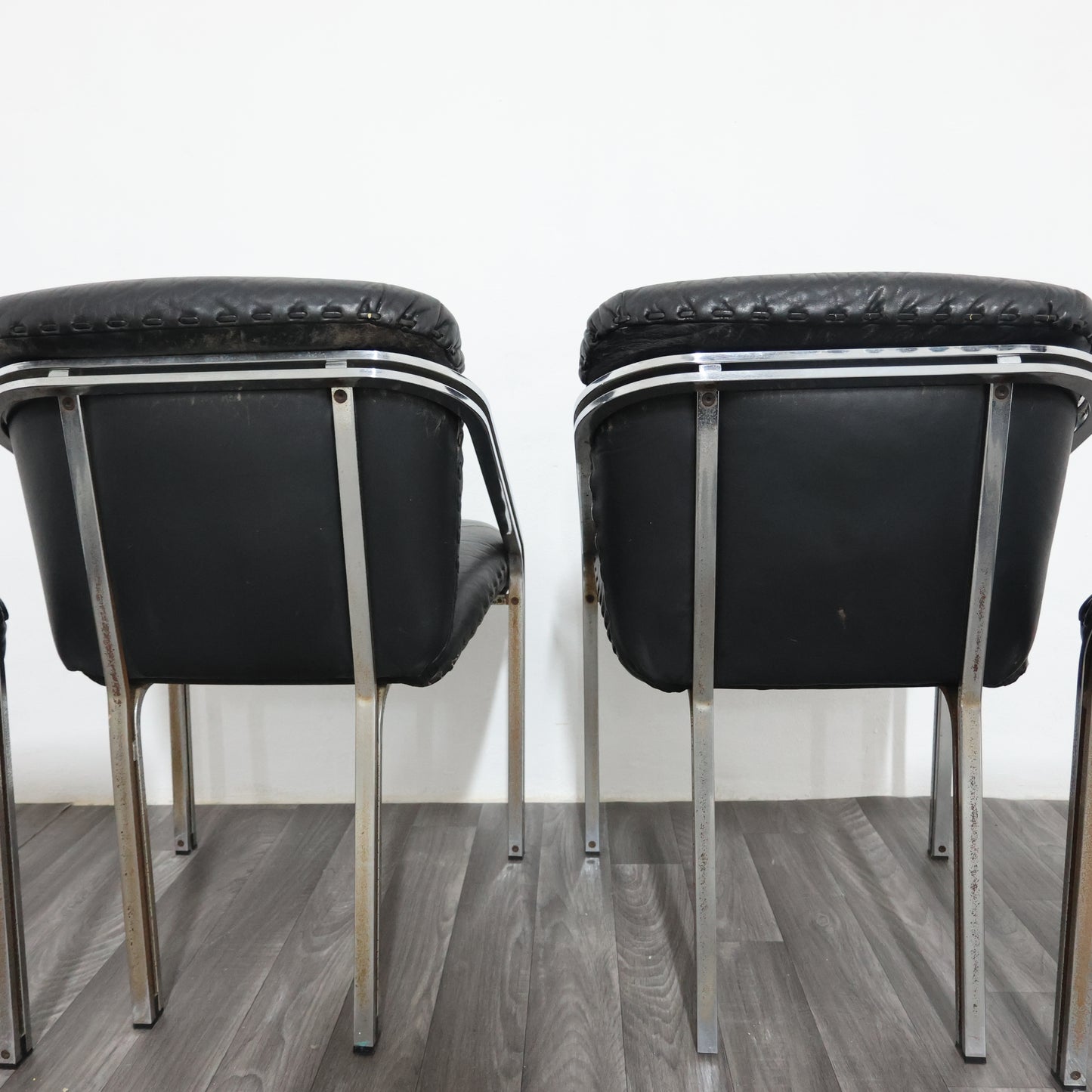 Mobil Girgi Set Da Pranzo 4 Poltroncine In Acciaio E Pelle Design Anni ‘70