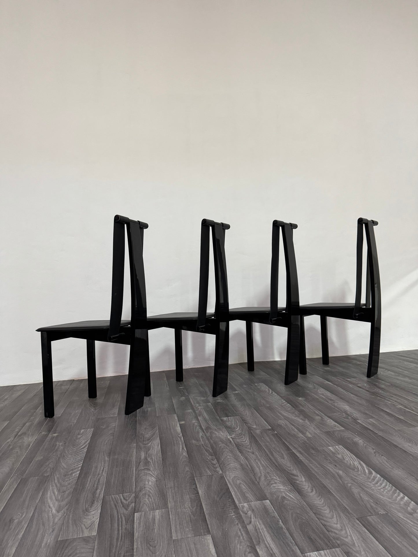 Set 4 Sedie Da Pranzo Postmoderne Design Anni ‘80 Modernariato