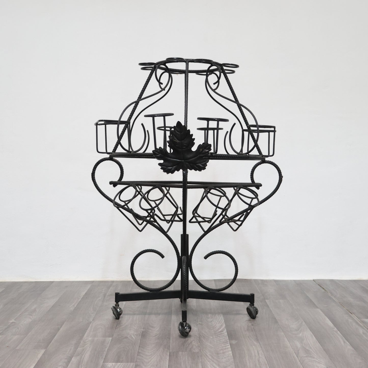 Portabottiglie Scultoreo Marcel Duchamp Style Design Ferro Battuto Anni 60